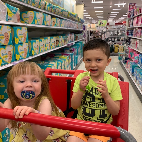 Meet your Posher, Jessica - Picture 4 of 5